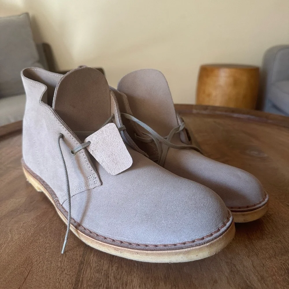 Clarks Mens Chukka Desert Boots Round Toe Lace Up Crepe Sole Preppy Tan Size 12M